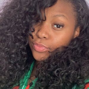 Meet your Posher, Robyn